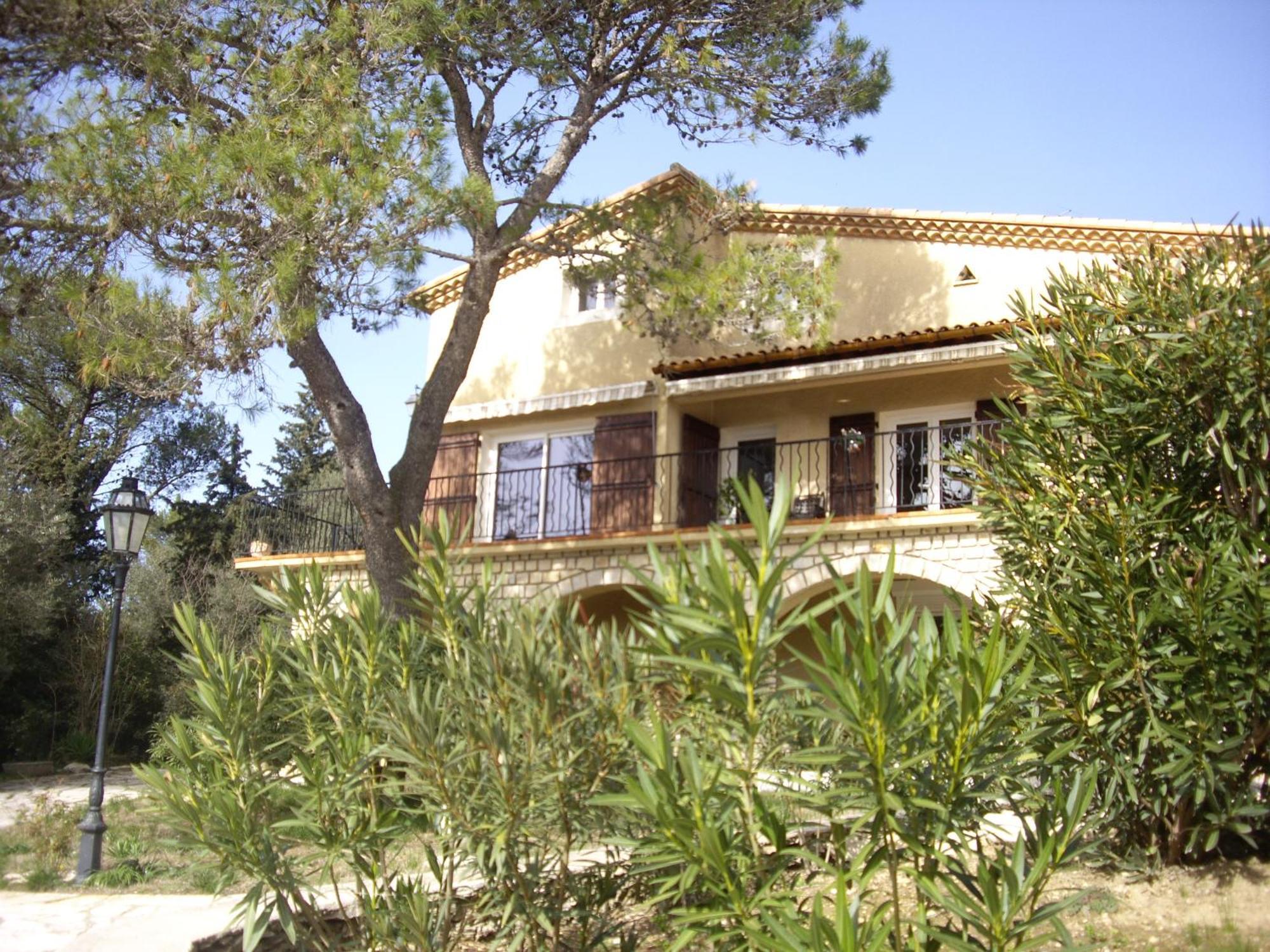 Les Gites Du Mas Des Cigales Nimes Exterior photo